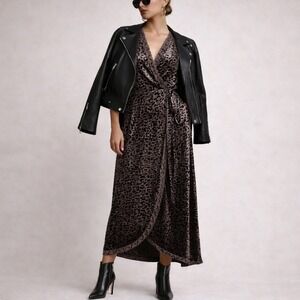 JOHNNY WAS Deep V-Neck Elegant Ombre Leopard Silk Velvet Wrap Midi Dress M $330